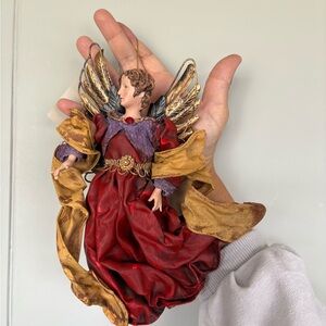 NWT VINTAGE BOMBAY COMPANY 2005 ANGEL Ornament Metal WINGS 8” Material Mache